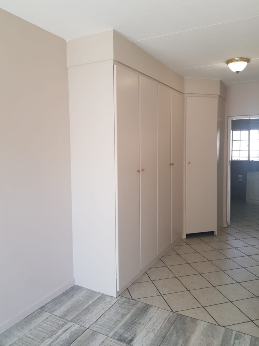 To Let 3 Bedroom Property for Rent in Ifafi North West